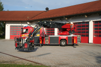 drehleiter_mit_korb_dlak_23-12_20200622_2070920539